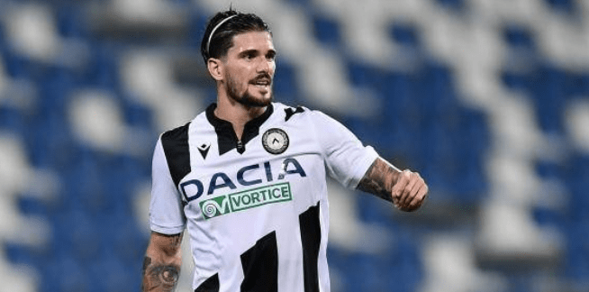  乌迪内斯定位球制胜，战术执行力获赞誉  