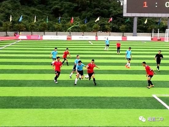  隆德罗草地滑步，女王杯半决赛惊艳全场观众