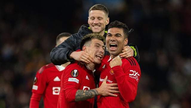  曼联复兴之路客场战胜强敌